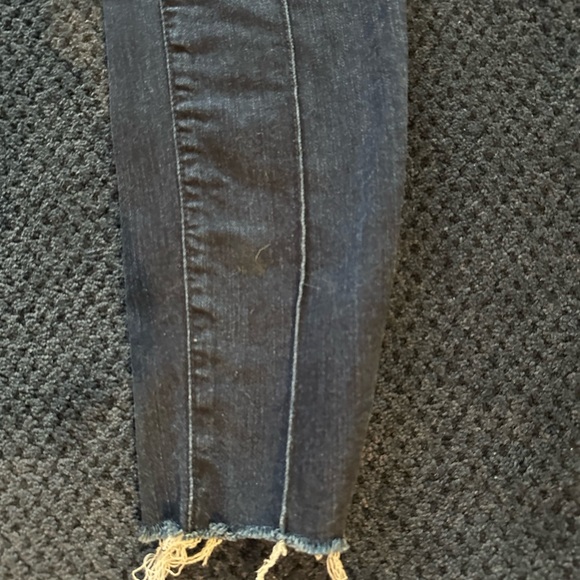 EUC Blank NYC jeans. - Picture 3 of 9